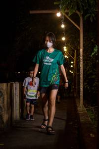 BIB: 90001
                            <button type="button" onclick="openModal(21807216)" class="btn btn-primary btn-sm float-right btn-popup" data-toggle="modal" data-target=".modal-high-quality">
                        <i class="fas fa-shopping-cart"></i> Add to Cart
                    </button>
                                            <button type="button" onclick="isThisMe(21807216, true)" class="btn btn-success btn-sm float-right btn-popup btn-isme hidden" data-toggle="tooltip" data-placement="bottom" title="นี่คือรูปของคุณใช่ไหม คลิกที่นี่เพื่อเอาเข้าอัลบั้ม">
                        <i class="fas fa-plus"></i> Add to album
                    </button>
                    <button type="button" onclick="isThisMe(21807216, false)" class="btn btn-warning btn-sm float-right btn-popup btn-isnotme hidden">
                        <i class="fas fa-ban"></i> Remove from album
                    </button>